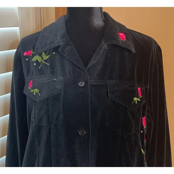 Quacker Factory Medium Rhinestone Rose Embroidered Black Velvet Shacket Top VTG - Picture 2 of 11